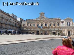 [P35] Piazza della Liberta - locul unde încep și se termină lucrurile de făcut în Ostuni. Pe stânga terasa la care am mâncat înainte de plecare. » foto by Aurici
 - 
<span class="allrVoted glyphicon glyphicon-heart hidden" id="av743963"></span>
<a class="m-l-10 hidden" id="sv743963" onclick="voting_Foto_DelVot(,743963,15648)" role="button">șterge vot <span class="glyphicon glyphicon-remove"></span></a>
<a id="v9743963" class=" c-red"  onclick="voting_Foto_SetVot(743963)" role="button"><span class="glyphicon glyphicon-heart-empty"></span> <b>LIKE</b> = Votează poza</a> <img class="hidden"  id="f743963W9" src="/imagini/loader.gif" border="0" /><span class="AjErrMes hidden" id="e743963ErM"></span>