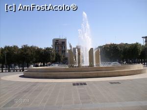 [P37] Piazza Vittorio Emanuelle III din Monopoli - aproape de gară. De aici începe orașul istoric. » foto by Aurici
 - 
<span class="allrVoted glyphicon glyphicon-heart hidden" id="av743965"></span>
<a class="m-l-10 hidden" id="sv743965" onclick="voting_Foto_DelVot(,743965,15648)" role="button">șterge vot <span class="glyphicon glyphicon-remove"></span></a>
<a id="v9743965" class=" c-red"  onclick="voting_Foto_SetVot(743965)" role="button"><span class="glyphicon glyphicon-heart-empty"></span> <b>LIKE</b> = Votează poza</a> <img class="hidden"  id="f743965W9" src="/imagini/loader.gif" border="0" /><span class="AjErrMes hidden" id="e743965ErM"></span>