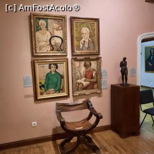 P18 [JUN-2024] București, Muzeul K.H. Zambaccian, Sala a doua, „Chipuri de copii”, picturi de Nicolae Tonitza, în stânga