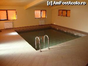 [P25] Piscina interioară de la Pensiunea Miruna.  » foto by Floryn81
 - 
<span class="allrVoted glyphicon glyphicon-heart hidden" id="av482567"></span>
<a class="m-l-10 hidden" id="sv482567" onclick="voting_Foto_DelVot(,482567,15724)" role="button">șterge vot <span class="glyphicon glyphicon-remove"></span></a>
<a id="v9482567" class=" c-red"  onclick="voting_Foto_SetVot(482567)" role="button"><span class="glyphicon glyphicon-heart-empty"></span> <b>LIKE</b> = Votează poza</a> <img class="hidden"  id="f482567W9" src="/imagini/loader.gif" border="0" /><span class="AjErrMes hidden" id="e482567ErM"></span>