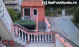 [P20] Anexă a pensiunii şi rampa de acces de la pensiunea Apartments Simun din satul Muo. Kotor, Muntenegru.  » foto by traian.leuca †
 - 
<span class="allrVoted glyphicon glyphicon-heart hidden" id="av482727"></span>
<a class="m-l-10 hidden" id="sv482727" onclick="voting_Foto_DelVot(,482727,15729)" role="button">șterge vot <span class="glyphicon glyphicon-remove"></span></a>
<a id="v9482727" class=" c-red"  onclick="voting_Foto_SetVot(482727)" role="button"><span class="glyphicon glyphicon-heart-empty"></span> <b>LIKE</b> = Votează poza</a> <img class="hidden"  id="f482727W9" src="/imagini/loader.gif" border="0" /><span class="AjErrMes hidden" id="e482727ErM"></span>