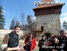 [P38] O alta figura placuta - ghidul nostru de la cetatea Rasnov » foto by Alina53
 - 
<span class="allrVoted glyphicon glyphicon-heart hidden" id="av499611"></span>
<a class="m-l-10 hidden" id="sv499611" onclick="voting_Foto_DelVot(,499611,15933)" role="button">șterge vot <span class="glyphicon glyphicon-remove"></span></a>
<a id="v9499611" class=" c-red"  onclick="voting_Foto_SetVot(499611)" role="button"><span class="glyphicon glyphicon-heart-empty"></span> <b>LIKE</b> = Votează poza</a> <img class="hidden"  id="f499611W9" src="/imagini/loader.gif" border="0" /><span class="AjErrMes hidden" id="e499611ErM"></span>