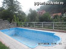 [P18] piscina fara apa a pensiunii » foto by amero
 - 
<span class="allrVoted glyphicon glyphicon-heart hidden" id="av493103"></span>
<a class="m-l-10 hidden" id="sv493103" onclick="voting_Foto_DelVot(,493103,16007)" role="button">șterge vot <span class="glyphicon glyphicon-remove"></span></a>
<a id="v9493103" class=" c-red"  onclick="voting_Foto_SetVot(493103)" role="button"><span class="glyphicon glyphicon-heart-empty"></span> <b>LIKE</b> = Votează poza</a> <img class="hidden"  id="f493103W9" src="/imagini/loader.gif" border="0" /><span class="AjErrMes hidden" id="e493103ErM"></span>