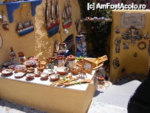 [P06] Nelipsitele tarabe cu suveniruri » foto by corinka
 - 
<span class="allrVoted glyphicon glyphicon-heart hidden" id="av456940"></span>
<a class="m-l-10 hidden" id="sv456940" onclick="voting_Foto_DelVot(,456940,16213)" role="button">șterge vot <span class="glyphicon glyphicon-remove"></span></a>
<a id="v9456940" class=" c-red"  onclick="voting_Foto_SetVot(456940)" role="button"><span class="glyphicon glyphicon-heart-empty"></span> <b>LIKE</b> = Votează poza</a> <img class="hidden"  id="f456940W9" src="/imagini/loader.gif" border="0" /><span class="AjErrMes hidden" id="e456940ErM"></span>