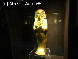 [P70] King Tut Museum - statuetă de aur » foto by nicole33
 - 
<span class="allrVoted glyphicon glyphicon-heart hidden" id="av1208585"></span>
<a class="m-l-10 hidden" id="sv1208585" onclick="voting_Foto_DelVot(,1208585,16440)" role="button">șterge vot <span class="glyphicon glyphicon-remove"></span></a>
<a id="v91208585" class=" c-red"  onclick="voting_Foto_SetVot(1208585)" role="button"><span class="glyphicon glyphicon-heart-empty"></span> <b>LIKE</b> = Votează poza</a> <img class="hidden"  id="f1208585W9" src="/imagini/loader.gif" border="0" /><span class="AjErrMes hidden" id="e1208585ErM"></span>