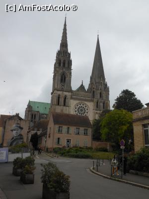 [P44] Chartres - Catedrala Notre-Dame de Chartres. » foto by iulianic
 - 
<span class="allrVoted glyphicon glyphicon-heart hidden" id="av1441153"></span>
<a class="m-l-10 hidden" id="sv1441153" onclick="voting_Foto_DelVot(,1441153,16471)" role="button">șterge vot <span class="glyphicon glyphicon-remove"></span></a>
<a id="v91441153" class=" c-red"  onclick="voting_Foto_SetVot(1441153)" role="button"><span class="glyphicon glyphicon-heart-empty"></span> <b>LIKE</b> = Votează poza</a> <img class="hidden"  id="f1441153W9" src="/imagini/loader.gif" border="0" /><span class="AjErrMes hidden" id="e1441153ErM"></span>