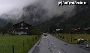 [P16] Șoseaua spre satul turistic Murren, aflat la nici 10 km de satul Lauterbrunnen, Alpii Bernezi, Elveția.  » foto by traian.leuca †
 - 
<span class="allrVoted glyphicon glyphicon-heart hidden" id="av592488"></span>
<a class="m-l-10 hidden" id="sv592488" onclick="voting_Foto_DelVot(,592488,16501)" role="button">șterge vot <span class="glyphicon glyphicon-remove"></span></a>
<a id="v9592488" class=" c-red"  onclick="voting_Foto_SetVot(592488)" role="button"><span class="glyphicon glyphicon-heart-empty"></span> <b>LIKE</b> = Votează poza</a> <img class="hidden"  id="f592488W9" src="/imagini/loader.gif" border="0" /><span class="AjErrMes hidden" id="e592488ErM"></span>