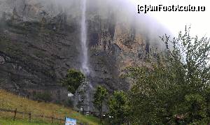 [P19] Încă o cascadă aflată în stânga șoselei ce duce în satul turistic Murren. Valea Lauterbrunnen, Alpii Bernezi, Elveția.  » foto by traian.leuca †
 - 
<span class="allrVoted glyphicon glyphicon-heart hidden" id="av592491"></span>
<a class="m-l-10 hidden" id="sv592491" onclick="voting_Foto_DelVot(,592491,16501)" role="button">șterge vot <span class="glyphicon glyphicon-remove"></span></a>
<a id="v9592491" class=" c-red"  onclick="voting_Foto_SetVot(592491)" role="button"><span class="glyphicon glyphicon-heart-empty"></span> <b>LIKE</b> = Votează poza</a> <img class="hidden"  id="f592491W9" src="/imagini/loader.gif" border="0" /><span class="AjErrMes hidden" id="e592491ErM"></span>