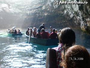 [P38] Cu barcile in decorul de vis al pesterii Melissani » foto by irinad
 - 
<span class="allrVoted glyphicon glyphicon-heart hidden" id="av603271"></span>
<a class="m-l-10 hidden" id="sv603271" onclick="voting_Foto_DelVot(,603271,16617)" role="button">șterge vot <span class="glyphicon glyphicon-remove"></span></a>
<a id="v9603271" class=" c-red"  onclick="voting_Foto_SetVot(603271)" role="button"><span class="glyphicon glyphicon-heart-empty"></span> <b>LIKE</b> = Votează poza</a> <img class="hidden"  id="f603271W9" src="/imagini/loader.gif" border="0" /><span class="AjErrMes hidden" id="e603271ErM"></span>