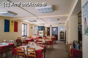 [P02] Restaurantul Cabanei Dichiu - are cam vreo 10 mese » foto by Dragoș_MD <span class="label label-default labelC_thin small">NEVOTABILĂ</span>