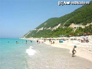 [P09] Lefkada - plaja Pefkoulia, mare, largă, parțial amenajată, intrare lină în apă, nisip fin, la 5km de Tsoukalades unde ne-am cazat » foto by Dan-Ioan
 - 
<span class="allrVoted glyphicon glyphicon-heart hidden" id="av693417"></span>
<a class="m-l-10 hidden" id="sv693417" onclick="voting_Foto_DelVot(,693417,16817)" role="button">șterge vot <span class="glyphicon glyphicon-remove"></span></a>
<a id="v9693417" class=" c-red"  onclick="voting_Foto_SetVot(693417)" role="button"><span class="glyphicon glyphicon-heart-empty"></span> <b>LIKE</b> = Votează poza</a> <img class="hidden"  id="f693417W9" src="/imagini/loader.gif" border="0" /><span class="AjErrMes hidden" id="e693417ErM"></span>