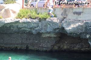 [P16] putin mai sus aici, de pe podul aflat exact in fata intrarii in hotel » foto by icata24
 - 
<span class="allrVoted glyphicon glyphicon-heart hidden" id="av539375"></span>
<a class="m-l-10 hidden" id="sv539375" onclick="voting_Foto_DelVot(,539375,17058)" role="button">șterge vot <span class="glyphicon glyphicon-remove"></span></a>
<a id="v9539375" class=" c-red"  onclick="voting_Foto_SetVot(539375)" role="button"><span class="glyphicon glyphicon-heart-empty"></span> <b>LIKE</b> = Votează poza</a> <img class="hidden"  id="f539375W9" src="/imagini/loader.gif" border="0" /><span class="AjErrMes hidden" id="e539375ErM"></span>