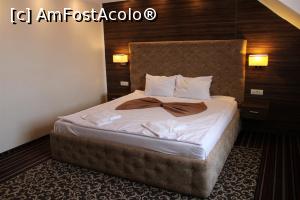 [P12] Lancrăm, Sebeș, Allegria Hotel, Patul foarte mare și confortabil » foto by mprofeanu
 - 
<span class="allrVoted glyphicon glyphicon-heart hidden" id="av1065918"></span>
<a class="m-l-10 hidden" id="sv1065918" onclick="voting_Foto_DelVot(,1065918,17310)" role="button">șterge vot <span class="glyphicon glyphicon-remove"></span></a>
<a id="v91065918" class=" c-red"  onclick="voting_Foto_SetVot(1065918)" role="button"><span class="glyphicon glyphicon-heart-empty"></span> <b>LIKE</b> = Votează poza</a> <img class="hidden"  id="f1065918W9" src="/imagini/loader.gif" border="0" /><span class="AjErrMes hidden" id="e1065918ErM"></span>