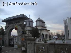 [P29] Înainte de a se însera, facem o scurtă vizită la Cimitirul Eroilor din municipiul Buzău.  » foto by Floryn81
 - 
<span class="allrVoted glyphicon glyphicon-heart hidden" id="av820107"></span>
<a class="m-l-10 hidden" id="sv820107" onclick="voting_Foto_DelVot(,820107,17366)" role="button">șterge vot <span class="glyphicon glyphicon-remove"></span></a>
<a id="v9820107" class=" c-red"  onclick="voting_Foto_SetVot(820107)" role="button"><span class="glyphicon glyphicon-heart-empty"></span> <b>LIKE</b> = Votează poza</a> <img class="hidden"  id="f820107W9" src="/imagini/loader.gif" border="0" /><span class="AjErrMes hidden" id="e820107ErM"></span>