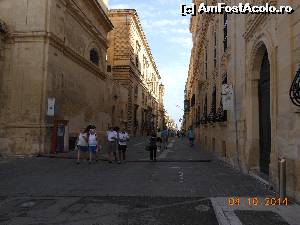 [P17] Valletta - Pe străzile umbrite ale capitalei malteze.  » foto by iulianic
 - 
<span class="allrVoted glyphicon glyphicon-heart hidden" id="av580092"></span>
<a class="m-l-10 hidden" id="sv580092" onclick="voting_Foto_DelVot(,580092,17454)" role="button">șterge vot <span class="glyphicon glyphicon-remove"></span></a>
<a id="v9580092" class=" c-red"  onclick="voting_Foto_SetVot(580092)" role="button"><span class="glyphicon glyphicon-heart-empty"></span> <b>LIKE</b> = Votează poza</a> <img class="hidden"  id="f580092W9" src="/imagini/loader.gif" border="0" /><span class="AjErrMes hidden" id="e580092ErM"></span>