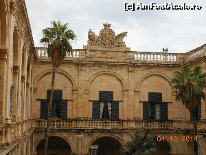 [P38] Valletta - Palatul Marilor Maeştri, exterior.  » foto by iulianic
 - 
<span class="allrVoted glyphicon glyphicon-heart hidden" id="av580113"></span>
<a class="m-l-10 hidden" id="sv580113" onclick="voting_Foto_DelVot(,580113,17454)" role="button">șterge vot <span class="glyphicon glyphicon-remove"></span></a>
<a id="v9580113" class=" c-red"  onclick="voting_Foto_SetVot(580113)" role="button"><span class="glyphicon glyphicon-heart-empty"></span> <b>LIKE</b> = Votează poza</a> <img class="hidden"  id="f580113W9" src="/imagini/loader.gif" border="0" /><span class="AjErrMes hidden" id="e580113ErM"></span>