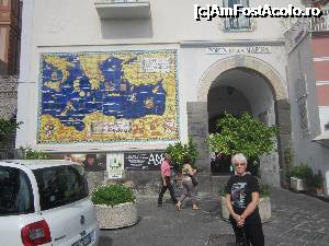 [P15] AMALFI - prin Porta della Marina se intra in centrul istoric » foto by bica adriana
 - 
<span class="allrVoted glyphicon glyphicon-heart hidden" id="av695222"></span>
<a class="m-l-10 hidden" id="sv695222" onclick="voting_Foto_DelVot(,695222,17505)" role="button">șterge vot <span class="glyphicon glyphicon-remove"></span></a>
<a id="v9695222" class=" c-red"  onclick="voting_Foto_SetVot(695222)" role="button"><span class="glyphicon glyphicon-heart-empty"></span> <b>LIKE</b> = Votează poza</a> <img class="hidden"  id="f695222W9" src="/imagini/loader.gif" border="0" /><span class="AjErrMes hidden" id="e695222ErM"></span>