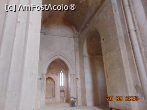 [P62] abatia Montmajour, biserica principala » foto by Yolanda
 - 
<span class="allrVoted glyphicon glyphicon-heart hidden" id="av1519126"></span>
<a class="m-l-10 hidden" id="sv1519126" onclick="voting_Foto_DelVot(,1519126,17531)" role="button">șterge vot <span class="glyphicon glyphicon-remove"></span></a>
<a id="v91519126" class=" c-red"  onclick="voting_Foto_SetVot(1519126)" role="button"><span class="glyphicon glyphicon-heart-empty"></span> <b>LIKE</b> = Votează poza</a> <img class="hidden"  id="f1519126W9" src="/imagini/loader.gif" border="0" /><span class="AjErrMes hidden" id="e1519126ErM"></span>