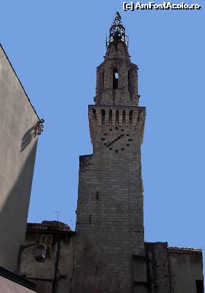 [P22] Arles Provence, turn medieval cu ceas » foto by Dan-Ioan
 - 
<span class="allrVoted glyphicon glyphicon-heart hidden" id="av560195"></span>
<a class="m-l-10 hidden" id="sv560195" onclick="voting_Foto_DelVot(,560195,17531)" role="button">șterge vot <span class="glyphicon glyphicon-remove"></span></a>
<a id="v9560195" class=" c-red"  onclick="voting_Foto_SetVot(560195)" role="button"><span class="glyphicon glyphicon-heart-empty"></span> <b>LIKE</b> = Votează poza</a> <img class="hidden"  id="f560195W9" src="/imagini/loader.gif" border="0" /><span class="AjErrMes hidden" id="e560195ErM"></span>