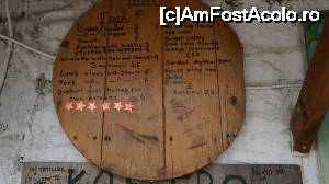 [P26] meniul de la taverna afisat afara la intrare.  » foto by adutza_ghiocel
 - 
<span class="allrVoted glyphicon glyphicon-heart hidden" id="av681524"></span>
<a class="m-l-10 hidden" id="sv681524" onclick="voting_Foto_DelVot(,681524,17583)" role="button">șterge vot <span class="glyphicon glyphicon-remove"></span></a>
<a id="v9681524" class=" c-red"  onclick="voting_Foto_SetVot(681524)" role="button"><span class="glyphicon glyphicon-heart-empty"></span> <b>LIKE</b> = Votează poza</a> <img class="hidden"  id="f681524W9" src="/imagini/loader.gif" border="0" /><span class="AjErrMes hidden" id="e681524ErM"></span>