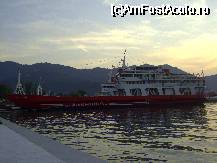 [P19] Ferryboat odihnindu-se la ceas de seara in portul comercial din Limenas » foto by krondia*
 - 
<span class="allrVoted glyphicon glyphicon-heart hidden" id="av56661"></span>
<a class="m-l-10 hidden" id="sv56661" onclick="voting_Foto_DelVot(,56661,17584)" role="button">șterge vot <span class="glyphicon glyphicon-remove"></span></a>
<a id="v956661" class=" c-red"  onclick="voting_Foto_SetVot(56661)" role="button"><span class="glyphicon glyphicon-heart-empty"></span> <b>LIKE</b> = Votează poza</a> <img class="hidden"  id="f56661W9" src="/imagini/loader.gif" border="0" /><span class="AjErrMes hidden" id="e56661ErM"></span>