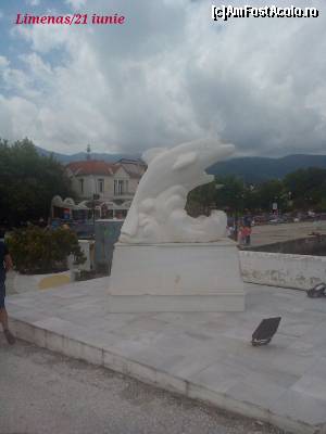 [P15] Flying Delfins sau Delfinul Zburător, monument aflat la intrarea în Old Port. » foto by ovidiuyepi
 - 
<span class="allrVoted glyphicon glyphicon-heart hidden" id="av645043"></span>
<a class="m-l-10 hidden" id="sv645043" onclick="voting_Foto_DelVot(,645043,17584)" role="button">șterge vot <span class="glyphicon glyphicon-remove"></span></a>
<a id="v9645043" class=" c-red"  onclick="voting_Foto_SetVot(645043)" role="button"><span class="glyphicon glyphicon-heart-empty"></span> <b>LIKE</b> = Votează poza</a> <img class="hidden"  id="f645043W9" src="/imagini/loader.gif" border="0" /><span class="AjErrMes hidden" id="e645043ErM"></span>