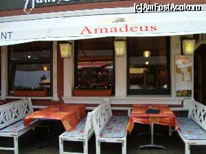 [P04] Restaurant Amadeus, are doar trei mese afara pe trotuar... daca ploua intram...  » foto by mireille
 - 
<span class="allrVoted glyphicon glyphicon-heart hidden" id="av568882"></span>
<a class="m-l-10 hidden" id="sv568882" onclick="voting_Foto_DelVot(,568882,17641)" role="button">șterge vot <span class="glyphicon glyphicon-remove"></span></a>
<a id="v9568882" class=" c-red"  onclick="voting_Foto_SetVot(568882)" role="button"><span class="glyphicon glyphicon-heart-empty"></span> <b>LIKE</b> = Votează poza</a> <img class="hidden"  id="f568882W9" src="/imagini/loader.gif" border="0" /><span class="AjErrMes hidden" id="e568882ErM"></span>