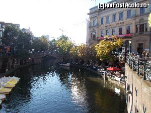 [P04] Superbul Oudegracht, vechiul canal, cu multimea de restaurante la nivelul apei.  » foto by marius gaudi*
 - 
<span class="allrVoted glyphicon glyphicon-heart hidden" id="av685379"></span>
<a class="m-l-10 hidden" id="sv685379" onclick="voting_Foto_DelVot(,685379,17711)" role="button">șterge vot <span class="glyphicon glyphicon-remove"></span></a>
<a id="v9685379" class=" c-red"  onclick="voting_Foto_SetVot(685379)" role="button"><span class="glyphicon glyphicon-heart-empty"></span> <b>LIKE</b> = Votează poza</a> <img class="hidden"  id="f685379W9" src="/imagini/loader.gif" border="0" /><span class="AjErrMes hidden" id="e685379ErM"></span>