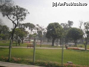 [P07] 'Lima - Orasul Regilor [...]' / parc in zona de centru vechi, unde e si muzeul de arta din Lima, care adaposteste picturi, obiecte de arta din perioada coloniala » foto by grecudoina
 - 
<span class="allrVoted glyphicon glyphicon-heart hidden" id="av398838"></span>
<a class="m-l-10 hidden" id="sv398838" onclick="voting_Foto_DelVot(,398838,17742)" role="button">șterge vot <span class="glyphicon glyphicon-remove"></span></a>
<a id="v9398838" class=" c-red"  onclick="voting_Foto_SetVot(398838)" role="button"><span class="glyphicon glyphicon-heart-empty"></span> <b>LIKE</b> = Votează poza</a> <img class="hidden"  id="f398838W9" src="/imagini/loader.gif" border="0" /><span class="AjErrMes hidden" id="e398838ErM"></span>