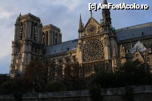 [P02] Catedrala Notre Dame » foto by dorgo
 - 
<span class="allrVoted glyphicon glyphicon-heart hidden" id="av443571"></span>
<a class="m-l-10 hidden" id="sv443571" onclick="voting_Foto_DelVot(,443571,17764)" role="button">șterge vot <span class="glyphicon glyphicon-remove"></span></a>
<a id="v9443571" class=" c-red"  onclick="voting_Foto_SetVot(443571)" role="button"><span class="glyphicon glyphicon-heart-empty"></span> <b>LIKE</b> = Votează poza</a> <img class="hidden"  id="f443571W9" src="/imagini/loader.gif" border="0" /><span class="AjErrMes hidden" id="e443571ErM"></span>