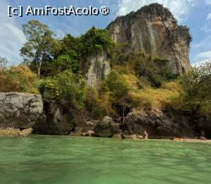 [P24] Phra Nang , Railay Bay » foto by elenaadina
 - 
<span class="allrVoted glyphicon glyphicon-heart hidden" id="av1421001"></span>
<a class="m-l-10 hidden" id="sv1421001" onclick="voting_Foto_DelVot(,1421001,17822)" role="button">șterge vot <span class="glyphicon glyphicon-remove"></span></a>
<a id="v91421001" class=" c-red"  onclick="voting_Foto_SetVot(1421001)" role="button"><span class="glyphicon glyphicon-heart-empty"></span> <b>LIKE</b> = Votează poza</a> <img class="hidden"  id="f1421001W9" src="/imagini/loader.gif" border="0" /><span class="AjErrMes hidden" id="e1421001ErM"></span>