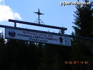 [P01] Cabana Cerbul (pârâul lacului Oaşa) - accesul din Transalpina se face pe această poartă.  » foto by bogumil
 - 
<span class="allrVoted glyphicon glyphicon-heart hidden" id="av671534"></span>
<a class="m-l-10 hidden" id="sv671534" onclick="voting_Foto_DelVot(,671534,17875)" role="button">șterge vot <span class="glyphicon glyphicon-remove"></span></a>
<a id="v9671534" class=" c-red"  onclick="voting_Foto_SetVot(671534)" role="button"><span class="glyphicon glyphicon-heart-empty"></span> <b>LIKE</b> = Votează poza</a> <img class="hidden"  id="f671534W9" src="/imagini/loader.gif" border="0" /><span class="AjErrMes hidden" id="e671534ErM"></span>