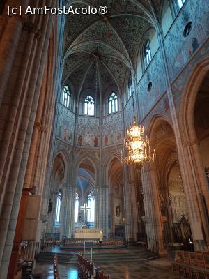 [P34] Uppsala, Catedrala Uppsala, spre altar » foto by mprofeanu
 - 
<span class="allrVoted glyphicon glyphicon-heart hidden" id="av1513410"></span>
<a class="m-l-10 hidden" id="sv1513410" onclick="voting_Foto_DelVot(,1513410,17905)" role="button">șterge vot <span class="glyphicon glyphicon-remove"></span></a>
<a id="v91513410" class=" c-red"  onclick="voting_Foto_SetVot(1513410)" role="button"><span class="glyphicon glyphicon-heart-empty"></span> <b>LIKE</b> = Votează poza</a> <img class="hidden"  id="f1513410W9" src="/imagini/loader.gif" border="0" /><span class="AjErrMes hidden" id="e1513410ErM"></span>