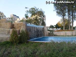 [P03] una dintre piscinele hotelului » foto by amero
 - 
<span class="allrVoted glyphicon glyphicon-heart hidden" id="av643441"></span>
<a class="m-l-10 hidden" id="sv643441" onclick="voting_Foto_DelVot(,643441,17951)" role="button">șterge vot <span class="glyphicon glyphicon-remove"></span></a>
<a id="v9643441" class=" c-red"  onclick="voting_Foto_SetVot(643441)" role="button"><span class="glyphicon glyphicon-heart-empty"></span> <b>LIKE</b> = Votează poza</a> <img class="hidden"  id="f643441W9" src="/imagini/loader.gif" border="0" /><span class="AjErrMes hidden" id="e643441ErM"></span>