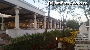 [P38] Pentru cei care nu doresc sa meargă în restaurantul principal, aici se servește prânzul începând cu ora 12. Seara se transforma în rest italian.  » foto by ROMY
 - 
<span class="allrVoted glyphicon glyphicon-heart hidden" id="av636795"></span>
<a class="m-l-10 hidden" id="sv636795" onclick="voting_Foto_DelVot(,636795,17951)" role="button">șterge vot <span class="glyphicon glyphicon-remove"></span></a>
<a id="v9636795" class=" c-red"  onclick="voting_Foto_SetVot(636795)" role="button"><span class="glyphicon glyphicon-heart-empty"></span> <b>LIKE</b> = Votează poza</a> <img class="hidden"  id="f636795W9" src="/imagini/loader.gif" border="0" /><span class="AjErrMes hidden" id="e636795ErM"></span>