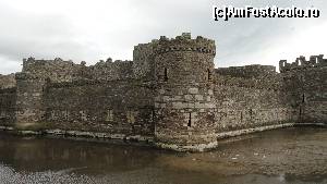 [P11] Beaumaris Castle » foto by zuftim
 - 
<span class="allrVoted glyphicon glyphicon-heart hidden" id="av591305"></span>
<a class="m-l-10 hidden" id="sv591305" onclick="voting_Foto_DelVot(,591305,17998)" role="button">șterge vot <span class="glyphicon glyphicon-remove"></span></a>
<a id="v9591305" class=" c-red"  onclick="voting_Foto_SetVot(591305)" role="button"><span class="glyphicon glyphicon-heart-empty"></span> <b>LIKE</b> = Votează poza</a> <img class="hidden"  id="f591305W9" src="/imagini/loader.gif" border="0" /><span class="AjErrMes hidden" id="e591305ErM"></span>