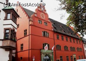 [P13] Vechea Primărie din Freiburg - la parter un oficiu de turism » foto by BOGDAN DSN
 - 
<span class="allrVoted glyphicon glyphicon-heart hidden" id="av956379"></span>
<a class="m-l-10 hidden" id="sv956379" onclick="voting_Foto_DelVot(,956379,18008)" role="button">șterge vot <span class="glyphicon glyphicon-remove"></span></a>
<a id="v9956379" class=" c-red"  onclick="voting_Foto_SetVot(956379)" role="button"><span class="glyphicon glyphicon-heart-empty"></span> <b>LIKE</b> = Votează poza</a> <img class="hidden"  id="f956379W9" src="/imagini/loader.gif" border="0" /><span class="AjErrMes hidden" id="e956379ErM"></span>
