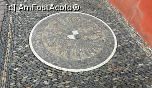 [P21] Îmbinare artistică pe strada din fața celor două Primării. » foto by BOGDAN DSN
 - 
<span class="allrVoted glyphicon glyphicon-heart hidden" id="av956389"></span>
<a class="m-l-10 hidden" id="sv956389" onclick="voting_Foto_DelVot(,956389,18008)" role="button">șterge vot <span class="glyphicon glyphicon-remove"></span></a>
<a id="v9956389" class=" c-red"  onclick="voting_Foto_SetVot(956389)" role="button"><span class="glyphicon glyphicon-heart-empty"></span> <b>LIKE</b> = Votează poza</a> <img class="hidden"  id="f956389W9" src="/imagini/loader.gif" border="0" /><span class="AjErrMes hidden" id="e956389ErM"></span>