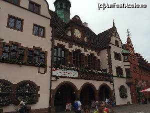 [P49] Cladire in Freiburg (la intrarea pe strada pietonala din orasul vechi)  » foto by Aurici
 - 
<span class="allrVoted glyphicon glyphicon-heart hidden" id="av591871"></span>
<a class="m-l-10 hidden" id="sv591871" onclick="voting_Foto_DelVot(,591871,18008)" role="button">șterge vot <span class="glyphicon glyphicon-remove"></span></a>
<a id="v9591871" class=" c-red"  onclick="voting_Foto_SetVot(591871)" role="button"><span class="glyphicon glyphicon-heart-empty"></span> <b>LIKE</b> = Votează poza</a> <img class="hidden"  id="f591871W9" src="/imagini/loader.gif" border="0" /><span class="AjErrMes hidden" id="e591871ErM"></span>