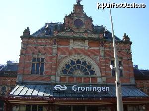 [P01] Detaliu din fatada garii din Groningen, construita in 1895... e una din cele mai frumoase gari din Europa » foto by mireille
 - 
<span class="allrVoted glyphicon glyphicon-heart hidden" id="av592739"></span>
<a class="m-l-10 hidden" id="sv592739" onclick="voting_Foto_DelVot(,592739,18035)" role="button">șterge vot <span class="glyphicon glyphicon-remove"></span></a>
<a id="v9592739" class=" c-red"  onclick="voting_Foto_SetVot(592739)" role="button"><span class="glyphicon glyphicon-heart-empty"></span> <b>LIKE</b> = Votează poza</a> <img class="hidden"  id="f592739W9" src="/imagini/loader.gif" border="0" /><span class="AjErrMes hidden" id="e592739ErM"></span>