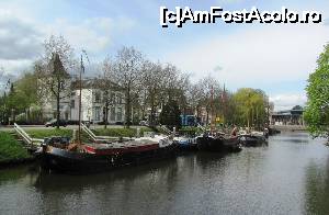 [P01] Zwolle. Am pornit din gara si dupa ce traversez un canal intru in zona veche a orasului » foto by Radu Tudoran
 - 
<span class="allrVoted glyphicon glyphicon-heart hidden" id="av699587"></span>
<a class="m-l-10 hidden" id="sv699587" onclick="voting_Foto_DelVot(,699587,18035)" role="button">șterge vot <span class="glyphicon glyphicon-remove"></span></a>
<a id="v9699587" class=" c-red"  onclick="voting_Foto_SetVot(699587)" role="button"><span class="glyphicon glyphicon-heart-empty"></span> <b>LIKE</b> = Votează poza</a> <img class="hidden"  id="f699587W9" src="/imagini/loader.gif" border="0" /><span class="AjErrMes hidden" id="e699587ErM"></span>