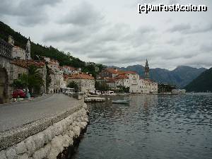 [P02] Perast dupa ora 18 » foto by Nicu
 - 
<span class="allrVoted glyphicon glyphicon-heart hidden" id="av587436"></span>
<a class="m-l-10 hidden" id="sv587436" onclick="voting_Foto_DelVot(,587436,18064)" role="button">șterge vot <span class="glyphicon glyphicon-remove"></span></a>
<a id="v9587436" class=" c-red"  onclick="voting_Foto_SetVot(587436)" role="button"><span class="glyphicon glyphicon-heart-empty"></span> <b>LIKE</b> = Votează poza</a> <img class="hidden"  id="f587436W9" src="/imagini/loader.gif" border="0" /><span class="AjErrMes hidden" id="e587436ErM"></span>