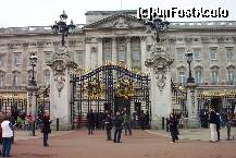 [P08] poza de pe net- Palatul Buckingham » foto by luciaoradea <span class="label label-default labelC_thin small">NEVOTABILĂ</span>