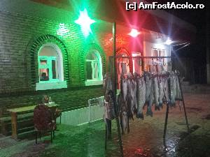 [P23] fish restaurant outside
alegi de pe raft si mananci inauntru peste 30 minute
erau -2 grade afara » foto by popagelu
 - 
<span class="allrVoted glyphicon glyphicon-heart hidden" id="av603119"></span>
<a class="m-l-10 hidden" id="sv603119" onclick="voting_Foto_DelVot(,603119,18174)" role="button">șterge vot <span class="glyphicon glyphicon-remove"></span></a>
<a id="v9603119" class=" c-red"  onclick="voting_Foto_SetVot(603119)" role="button"><span class="glyphicon glyphicon-heart-empty"></span> <b>LIKE</b> = Votează poza</a> <img class="hidden"  id="f603119W9" src="/imagini/loader.gif" border="0" /><span class="AjErrMes hidden" id="e603119ErM"></span>