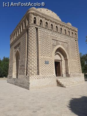 P06 [AUG-2024] Ismail Samani Mausoleum, Buhara - cel mai vechi monument de arhitectură care a supreviețuit timpului în Asia Centrală (sec. X). Îmbină elemente islamice și zoroastriene