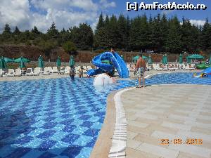 [P29] Izgrev Hotel Spa & Aquapark - Struga. În parcul acvatic.  » foto by iulianic
 - 
<span class="allrVoted glyphicon glyphicon-heart hidden" id="av662727"></span>
<a class="m-l-10 hidden" id="sv662727" onclick="voting_Foto_DelVot(,662727,18177)" role="button">șterge vot <span class="glyphicon glyphicon-remove"></span></a>
<a id="v9662727" class=" c-red"  onclick="voting_Foto_SetVot(662727)" role="button"><span class="glyphicon glyphicon-heart-empty"></span> <b>LIKE</b> = Votează poza</a> <img class="hidden"  id="f662727W9" src="/imagini/loader.gif" border="0" /><span class="AjErrMes hidden" id="e662727ErM"></span>