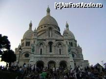 [P03] A treia terasă şi treptele din faţa bazilicii. O mulţime de localnici sau de vizitatori admiră panorama Parisului. » foto by Aqvila
 - 
<span class="allrVoted glyphicon glyphicon-heart hidden" id="av303584"></span>
<a class="m-l-10 hidden" id="sv303584" onclick="voting_Foto_DelVot(,303584,18225)" role="button">șterge vot <span class="glyphicon glyphicon-remove"></span></a>
<a id="v9303584" class=" c-red"  onclick="voting_Foto_SetVot(303584)" role="button"><span class="glyphicon glyphicon-heart-empty"></span> <b>LIKE</b> = Votează poza</a> <img class="hidden"  id="f303584W9" src="/imagini/loader.gif" border="0" /><span class="AjErrMes hidden" id="e303584ErM"></span>