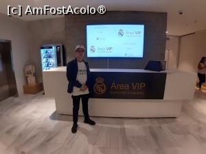 [P10] Vic în Salonul VIP al Real Madrid » foto by tabache
 - 
<span class="allrVoted glyphicon glyphicon-heart hidden" id="av1430229"></span>
<a class="m-l-10 hidden" id="sv1430229" onclick="voting_Foto_DelVot(,1430229,18385)" role="button">șterge vot <span class="glyphicon glyphicon-remove"></span></a>
<a id="v91430229" class=" c-red"  onclick="voting_Foto_SetVot(1430229)" role="button"><span class="glyphicon glyphicon-heart-empty"></span> <b>LIKE</b> = Votează poza</a> <img class="hidden"  id="f1430229W9" src="/imagini/loader.gif" border="0" /><span class="AjErrMes hidden" id="e1430229ErM"></span>