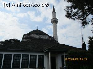 [P18] Aslan Pasa Moschee, aici este Muzeul Etnografic » foto by elviramvio
 - 
<span class="allrVoted glyphicon glyphicon-heart hidden" id="av761470"></span>
<a class="m-l-10 hidden" id="sv761470" onclick="voting_Foto_DelVot(,761470,18400)" role="button">șterge vot <span class="glyphicon glyphicon-remove"></span></a>
<a id="v9761470" class=" c-red"  onclick="voting_Foto_SetVot(761470)" role="button"><span class="glyphicon glyphicon-heart-empty"></span> <b>LIKE</b> = Votează poza</a> <img class="hidden"  id="f761470W9" src="/imagini/loader.gif" border="0" /><span class="AjErrMes hidden" id="e761470ErM"></span>