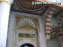[P01] Museul Sf. Sofia Istanbul - intrarea in primul mausoleu, al Sulanului Mehmed al III-lea » foto by biancuta
 - 
<span class="allrVoted glyphicon glyphicon-heart hidden" id="av133578"></span>
<a class="m-l-10 hidden" id="sv133578" onclick="voting_Foto_DelVot(,133578,18404)" role="button">șterge vot <span class="glyphicon glyphicon-remove"></span></a>
<a id="v9133578" class=" c-red"  onclick="voting_Foto_SetVot(133578)" role="button"><span class="glyphicon glyphicon-heart-empty"></span> <b>LIKE</b> = Votează poza</a> <img class="hidden"  id="f133578W9" src="/imagini/loader.gif" border="0" /><span class="AjErrMes hidden" id="e133578ErM"></span>